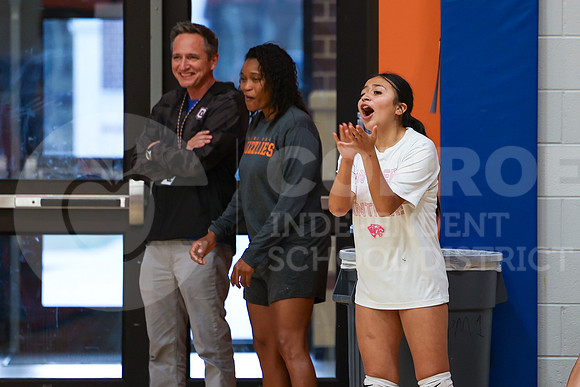 241029 CCHS vs GOHS VB - Bryant Benitez-24