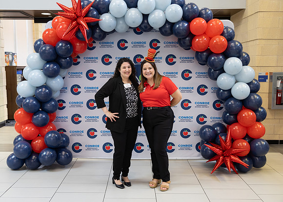 5Y2A3370 Job Fair-89