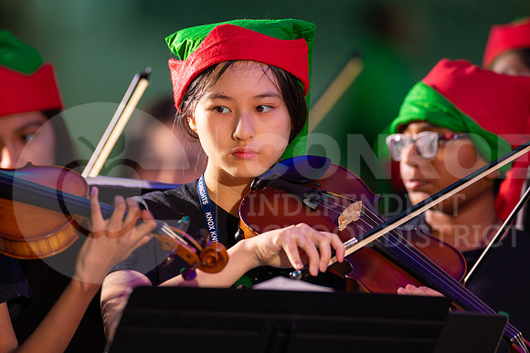 241205 Holly Jolly Jingle-68
